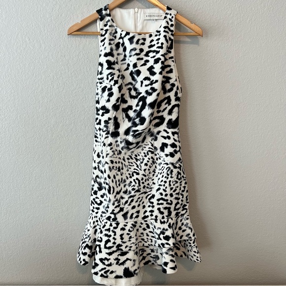 Keepsake The Label Borderline Dress Snow Leopard XS - Picture 4 of 8